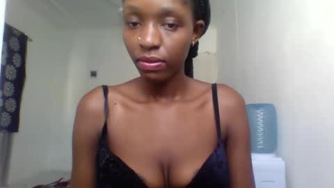 slimandthick1 online show from 04/21/26, 07:47