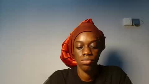 Snapshot of slimbaby16 chatting on 11/04/25, 06:45 Slim online show from 11/04/25, 06:45