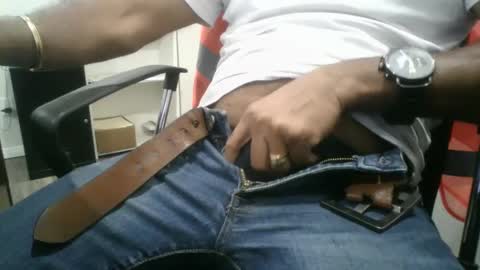 Snapshot of slimjimorange9 chatting on 10/07/25, 07:22 slimjimorange9 online show from 10/07/25, 07:22