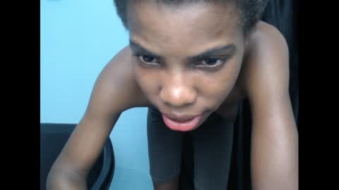 Snapshot of slimzyxdoll chatting on 03/02/25, 07:56 slimzyxdoll online show from 03/02/25, 07:56