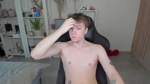 Snapshot of slippery_baby chatting on 03/05/25, 07:38 Mila online show from 03/05/25, 07:38