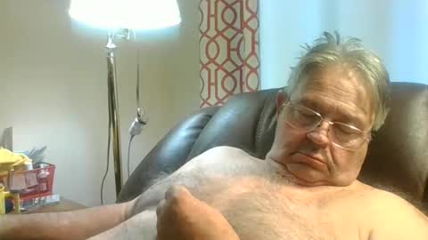 Snapshot of slippery_duck chatting on 11/09/25, 01:42 slippery_duck online show from 11/09/25, 01:42