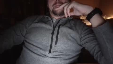 Snapshot of slonny111 chatting on 12/19/25, 01:01 Stan111 online show from 12/19/25, 01:01