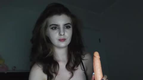 Snapshot of sloomonata chatting on 09/22/25, 03:25 sloomonata online show from 09/22/25, 03:25