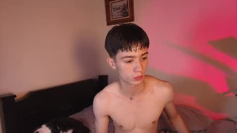Snapshot of slowburnmystic chatting on 06/27/26, 10:37 slowburnmystic online show from 06/27/26, 10:37