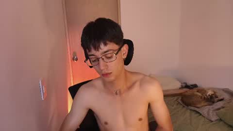 Snapshot of slowburnmystic chatting on 07/24/26, 11:03 slowburnmystic online show from 07/24/26, 11:03