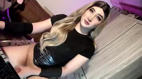 Nathalie online show from 06/20/26, 05:54
