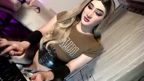 Nathalie online show from 07/22/26, 08:17