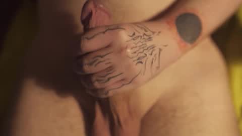 slutfinder32 online show from 05/18/26, 12:44