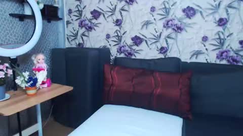 slutihmami online show from 03/21/26, 06:07