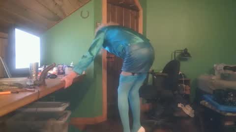 Snapshot of slutjennifertransxx chatting on 10/12/25, 02:21 slutjennifertransxx online show from 10/12/25, 02:21