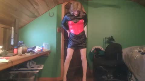 slutjennifertransxx online show from 11/04/25, 02:32