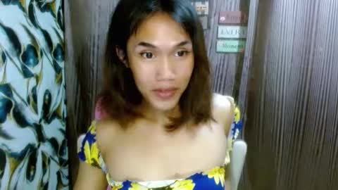 Snapshot of slutqueen_raz chatting on 06/09/26, 09:26 Raz online show from 06/09/26, 09:26