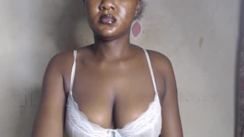 sluttx_choco online show from 06/19/26, 10:41