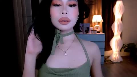 Snapshot of slutty_aurora chatting on 09/19/25, 07:25 slutty_aurora online show from 09/19/25, 07:25