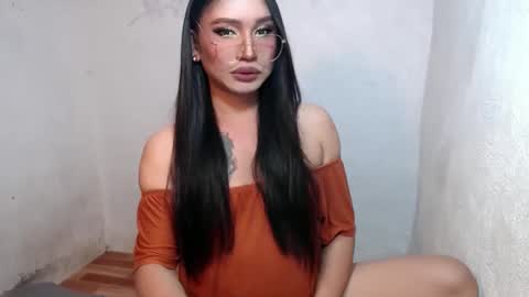 Snapshot of slutty_classyxx chatting on 03/19/26, 02:54 Lovie online show from 03/19/26, 02:54