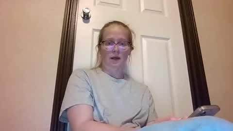 Slutty redhead3 online show from 10/19/25, 12:11