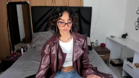 slutty_venus7 online show from 07/14/26, 01:52