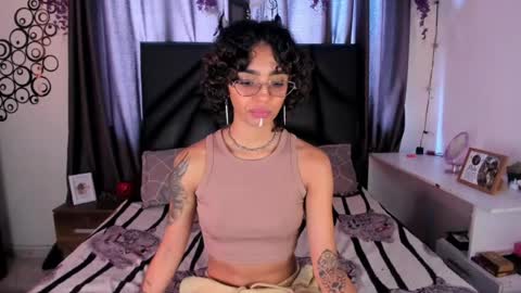 slutty_venus7 online show from 08/02/26, 03:21