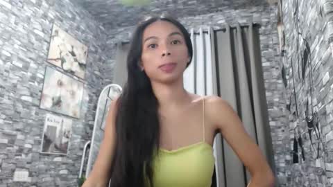 CHIE CHIE online show from 10/31/25, 03:57