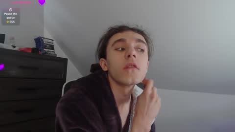 Natsu online show from 01/12/26, 06:02