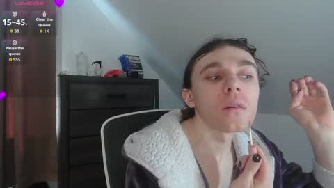 Natsu online show from 04/02/26, 04:04