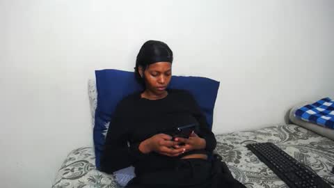 sluttykayy_ online show from 05/13/26, 06:44