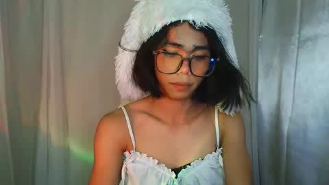 Snapshot of sluttypatotie chatting on 09/27/25, 03:06 sluttypatotie online show from 09/27/25, 03:06