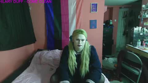 Tori Smith online show from 02/20/25, 05:12