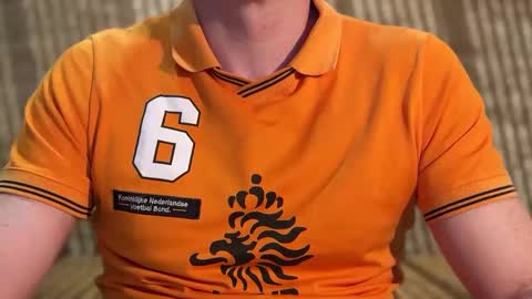 Snapshot of slvbcn75 chatting on 01/26/25, 10:24 slvbcn75 online show from 01/26/25, 10:24