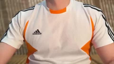 Snapshot of slvbcn75 chatting on 02/16/25, 06:10 slvbcn75 online show from 02/16/25, 06:10