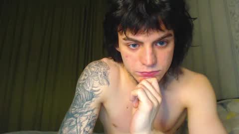 Gus online show from 11/08/25, 02:50