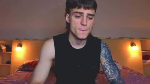 Gus online show from 04/26/26, 04:37