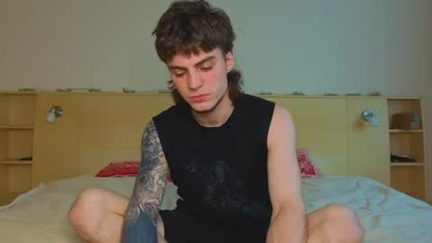 Gus online show from 06/23/26, 02:37