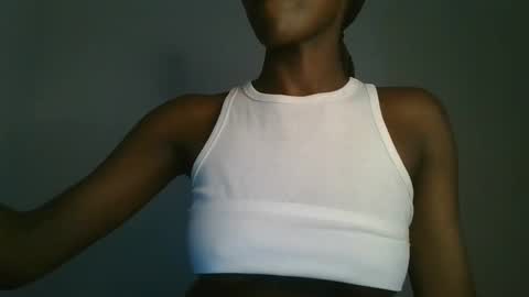 sly_rose online show from 12/15/25, 08:02