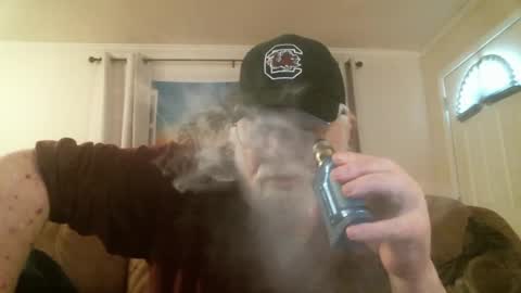 Snapshot of slydevi1 chatting on 11/16/25, 05:40 Slydevil online show from 11/16/25, 05:40