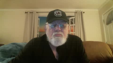 Snapshot of slydevi1 chatting on 12/01/25, 11:21 Slydevil online show from 12/01/25, 11:21