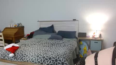 Rachel Lawrence online show from 12/08/24, 02:39