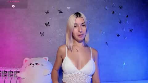 Melani online show from 09/28/25, 08:03