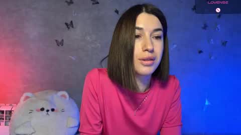 Snapshot of smaillev chatting on 02/05/26, 11:59 Melani online show from 02/05/26, 11:59