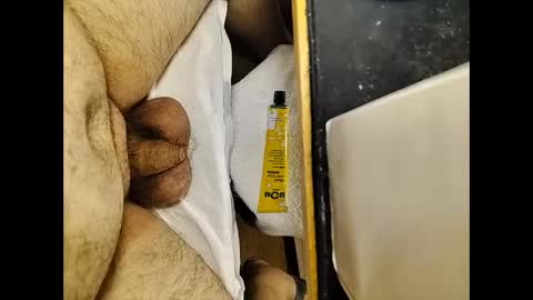 Snapshot of small_1986 chatting on 12/20/24, 05:14 transmisin gratuita bajo demanda free broadcast on demand online show from 12/20/24, 05:14