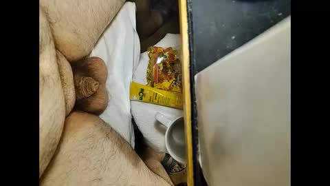 Snapshot of small_1986 chatting on 12/20/24, 08:17 transmisin gratuita bajo demanda free broadcast on demand online show from 12/20/24, 08:17