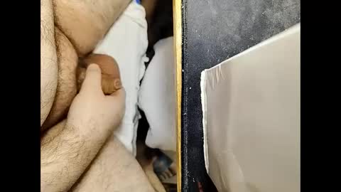 Snapshot of small_1986 chatting on 01/06/25, 11:18 transmisin gratuita bajo demanda free broadcast on demand online show from 01/06/25, 11:18