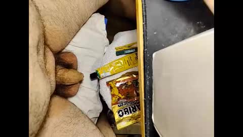 Snapshot of small_1986 chatting on 01/25/25, 12:16 transmisin gratuita bajo demanda free broadcast on demand online show from 01/25/25, 12:16