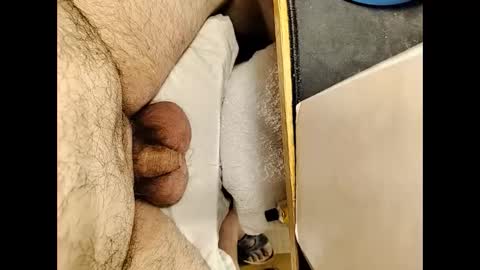 Snapshot of small_1986 chatting on 01/27/25, 04:30 transmisin gratuita bajo demanda free broadcast on demand online show from 01/27/25, 04:30