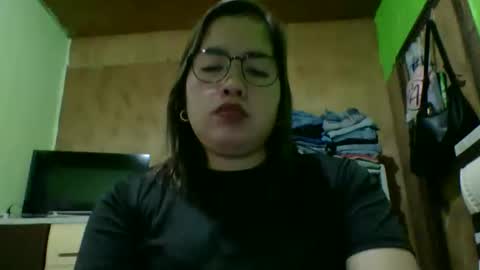 Snapshot of small_boobs59 chatting on 11/21/25, 08:46 Lovewella online show from 11/21/25, 08:46