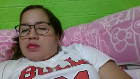 Snapshot of small_boobs59 chatting on 12/03/25, 08:23 Lovewella online show from 12/03/25, 08:23