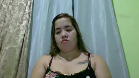 Snapshot of small_boobs59 chatting on 12/20/25, 09:49 Lovewella online show from 12/20/25, 09:49