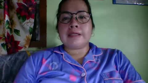 Snapshot of small_boobs59 chatting on 02/01/26, 06:12 Lovewella online show from 02/01/26, 06:12