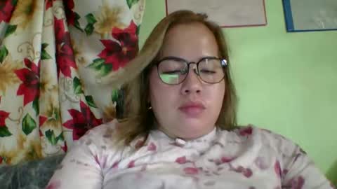 Snapshot of small_boobs59 chatting on 02/09/26, 02:48 Lovewella online show from 02/09/26, 02:48